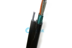 Cable de fibra óptica aéreo autoportante de 2 a 144 fibras GYTC8S, excelentes propiedades mecánicas Cable óptico blindado para exteriores